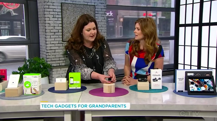 Helpful tech gadgets for aging parents and grandparents